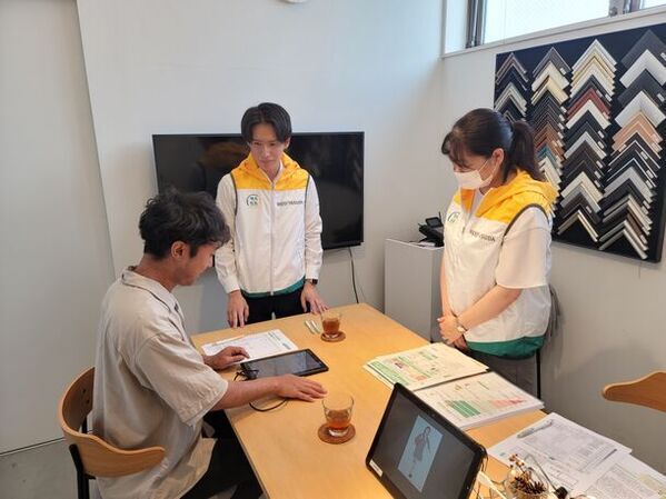 額縁製造企業・アルナが「健康経営優良法人2024」に認定　テレワークの推進やヘルスリテラシー向上に向けた取り組みを実施