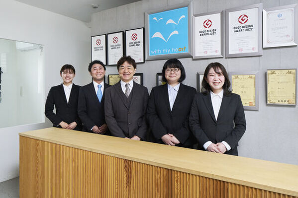 額縁製造企業・アルナが「健康経営優良法人2024」に認定　テレワークの推進やヘルスリテラシー向上に向けた取り組みを実施