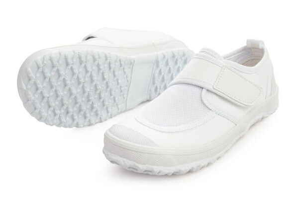 シリーズ累計140万枚突破のスクールブランドSunnyHugから足の成長を妨げない「サニーハグ スクール上履き」発売！