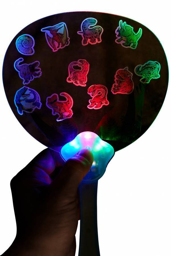 ～春休みのお出掛けにぴったり！アクアシティお台場　春のイベント情報～アクアシティお台場に恐竜が襲来！？最大全長7mの超巨大恐竜が登場！　「アクアシティお台場恐竜博覧会2024」　3月20日（水・祝）～5月6日（月・休）にて開催