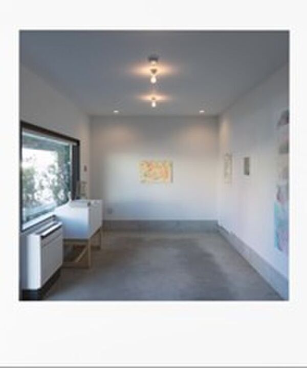 2024年の小野賢章さんは「現状“以上”維持」で自分アップデート！カローラ クロスで下積み時代の思い出の地 江ノ島・葉山を巡る旅　COROLLA ROAD TRIP MEMORIES 第2弾