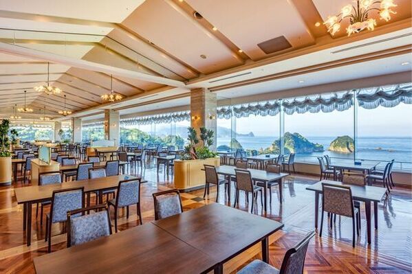 開業50周年の静岡県・西伊豆「堂ヶ島ニュー銀水」　「本まぐろ寿司食べ放題」を4月1日より期間限定で初開催！お好みに合わせた会席プランとの組み合わせが可能