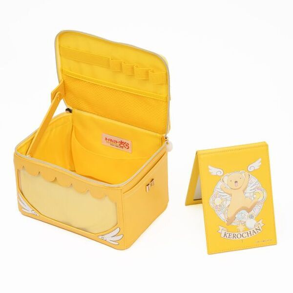 推し活雑貨ブランド「OZaKKa(オザッカ)」より「推し活・キャリーメイクボックス　カードキャプターさくらモデル」発売！