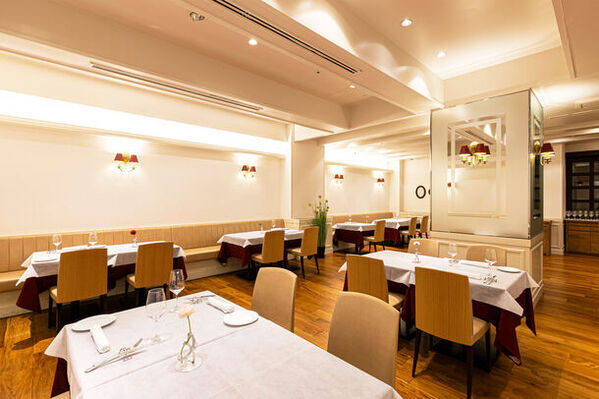 まるで英国のクラシックホテルの佇まい　神戸トアロードホテル山楽より季節の新鮮な野菜をたっぷり使用した「ランチプレート」提供開始！