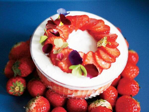 あべのハルカス開業10周年記念「いちごPARTY」