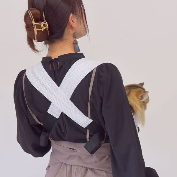 ペットとの避難にも！ママ・ベビー用品メーカーが作る防災にも役立つマルチユースペット抱っこ紐が2024年4月再入荷！