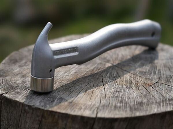 アルミ鋳造メーカーが開発したキャンプ用ペグハンマー「アルカナ」をMakuakeにて3月14日より先行販売開始！