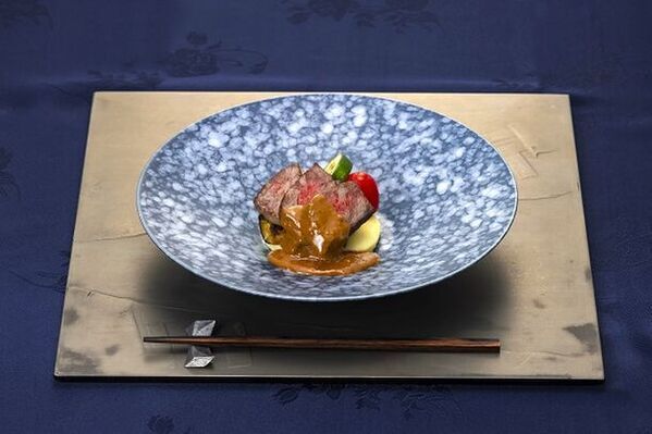 ロイヤルチェスター長崎ホテル＆リトリート　リブランドオープン1周年記念　特別ディナー＆ローラン・ペリエ ラ キュヴェ(ハーフボトル)付宿泊プラン販売