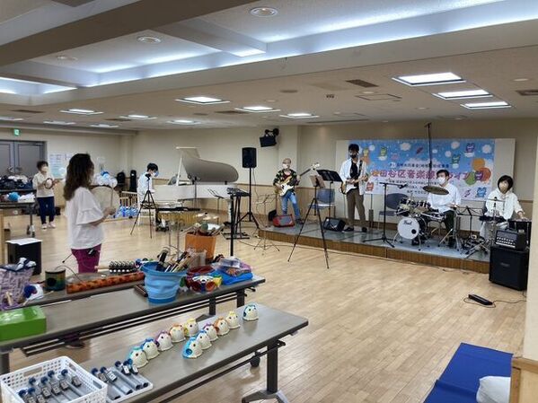 小さなお子さんも、障がいをお持ちの方もだれでも楽器で遊べる音楽イベント『第7回世田谷区音楽療法ライブ2024』を3/24に開催