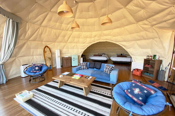 日光でワンちゃんとお花見ができるドッグラン付きグランピング！お花見＆バーベキューが楽しめる新プランを3月19日より販売