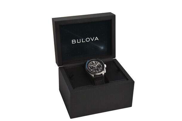 世界限定5,000本！アメリカ時計ブランド「BULOVA(ブローバ)」　メテオライト(隕石)を使用したアーカイブスシリーズ「ルナ パイロット クロノグラフ」を4月25日発売予定