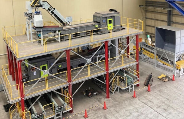 プラスチック類のマテリアルリサイクル事業を拡大　～複数のセンサー機能を搭載した最新選別機を3台導入～