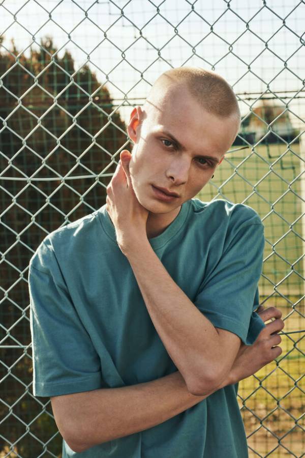 United Athle (ユナイテッドアスレ)が新鋭ラッパーSkaaiとのコラボアイテムを3月29日(金)から数量限定で発売