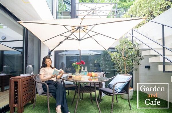 ガーデンパラソルの新定番！？おもり不要＆つっぱり固定式「PARASMART(パラスマート)」を4月10日から販売開始！