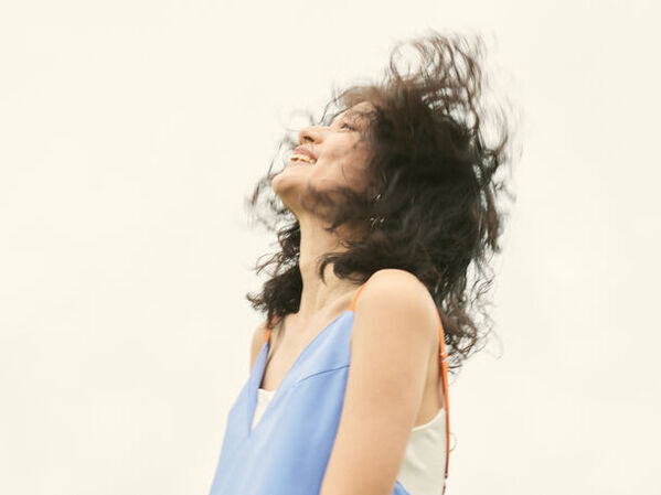 ドゥエドンネのイヤーカフを試着、撮影ができるイベント『いつもいつまでも美しい横顔を』を渋谷LOART GALLERYにて4月27日に開催