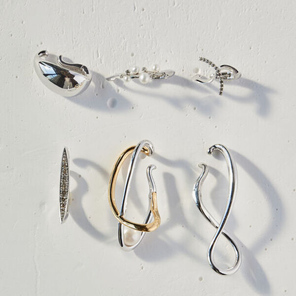 ドゥエドンネのイヤーカフを試着、撮影ができるイベント『いつもいつまでも美しい横顔を』を渋谷LOART GALLERYにて4月27日に開催