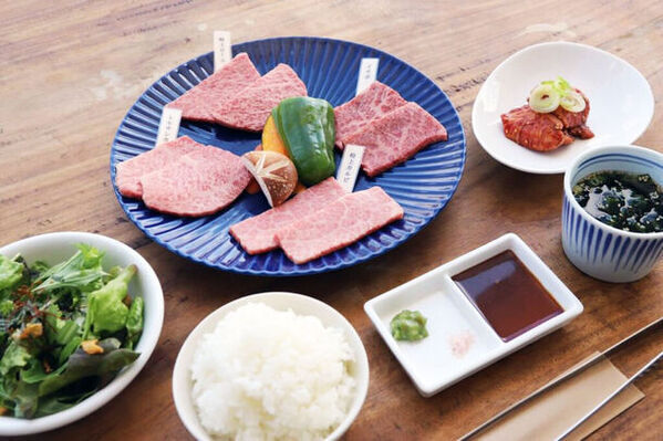 平尾台で新感覚ツアー商品が誕生！JR小倉駅発着「平尾台ライトケイビング×手ぶら宮崎牛BBQバスツアー」開催決定！