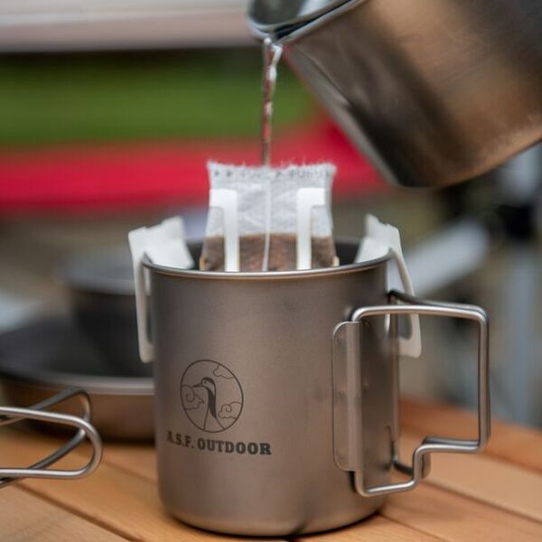 春の新生活準備シーズンに向け、Amazonにて好評販売中の「チタン製カトラリー」の販売促進を実施