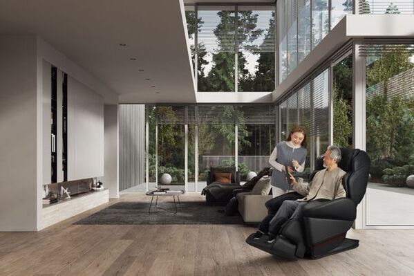 1954年、世界初の量産型マッサージチェアを世に送り出したフジ医療器　創業70周年を迎え、記念モデルの本革マッサージチェアを4月中旬に発売