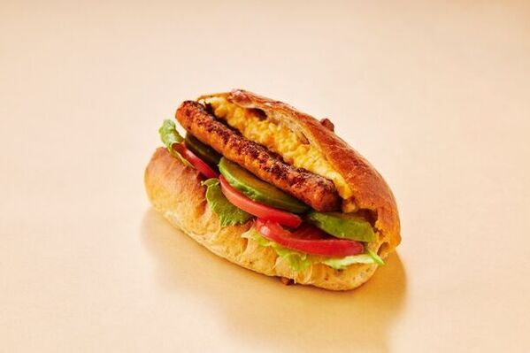 “くるみパン甲子園”優勝校が考案！岡山への思いと情熱が詰まった「SMILE広がるsubsサンドイッチ」が、話題のベーカリー“LA VIGNE AKIKO”で4月3日(水)より新発売