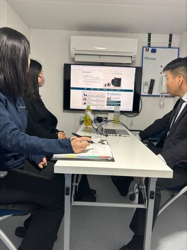 従業員と顧客様満足度向上のため本社オフィスと東京営業所の2ヶ所に酸素カプセルを導入