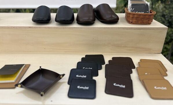 コーヒーヴィーガンレザーを使った生活雑貨を7月から発売　抗菌・消臭効果を備えた機能性とサステナビリティの融合