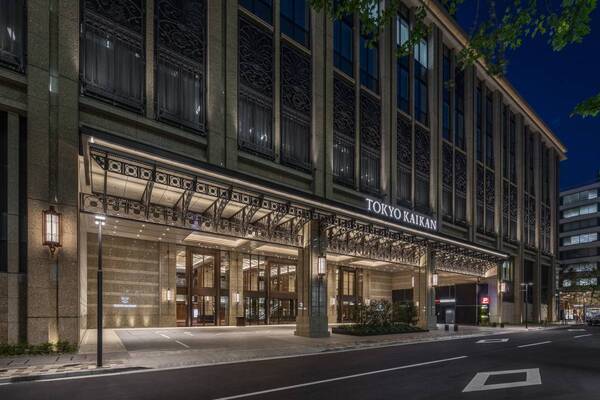 東京會舘と日比谷花壇が、婚礼披露宴で使用済みの花に新たな価値を生み出す『ネクストフラワープロジェクト』を始動。婚礼後も再び愛でてもらえる花装飾や社会貢献型商品に活用。