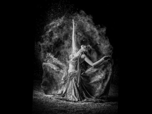 動きの軌跡をARTで記録できる神奈川のビューティーアカデミー　「アーティストパフォーマー」第2期生の募集を4月から開始！