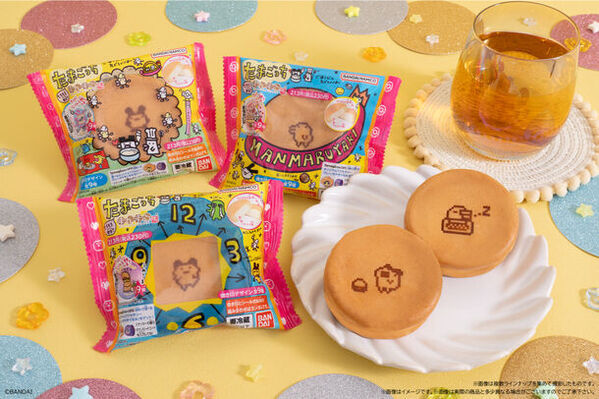 90年代たまごっち風パッケージを当時のデザイナーが描き下ろし！たまごっちのまんまる焼きが登場！Tamagotchi Uniで使用できる限定アクセサリーのダウンロードコードも付属