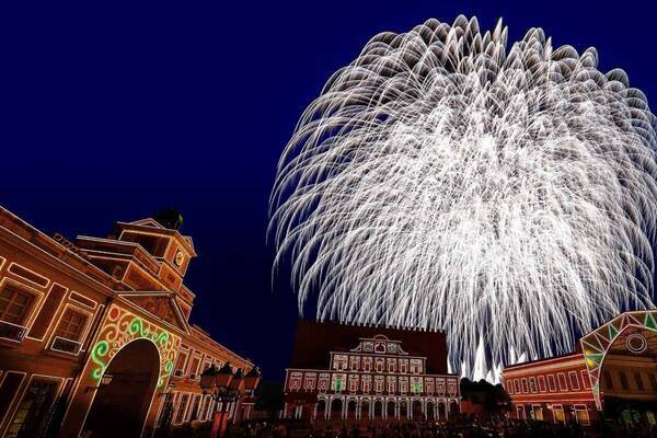 【志摩スペイン村】大迫力の花火や新ナイトパレードを毎夜上演！ゴールデンウィークのナイター営業について4月27日（土）～5月5日（日）　