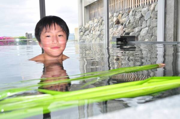 【志摩スペイン村】大迫力の花火や新ナイトパレードを毎夜上演！ゴールデンウィークのナイター営業について4月27日（土）～5月5日（日）　