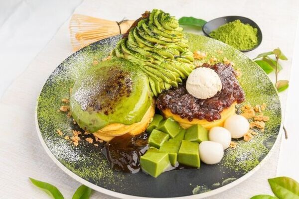 静岡・驚き！6kgを超える巨大抹茶大福付のデラックスパフェが4/10から登場　たまご専門店「TAMAGOYA」で丹那茶を使用した抹茶スイーツを堪能