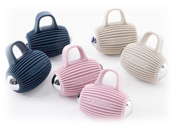 普段の散歩が“エクササイズ”に変わる！手のひらサイズの小さなダンベル、エアロライフ「プチウェイト」を4月25日に発売