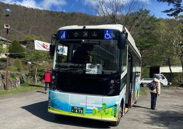 大浅間火煙太鼓の響きとともに、登山シーズンを告げる浅間山開山式　浅間山男による豚汁のふるまい、料亭の主人による焼き鳥も！