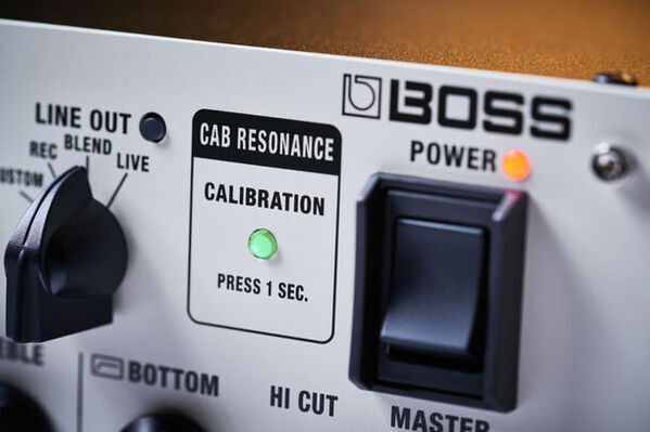 上質なトーンと独自の「CAB RESONANCE」機能を備えたベース用ヘッド・アンプを発売