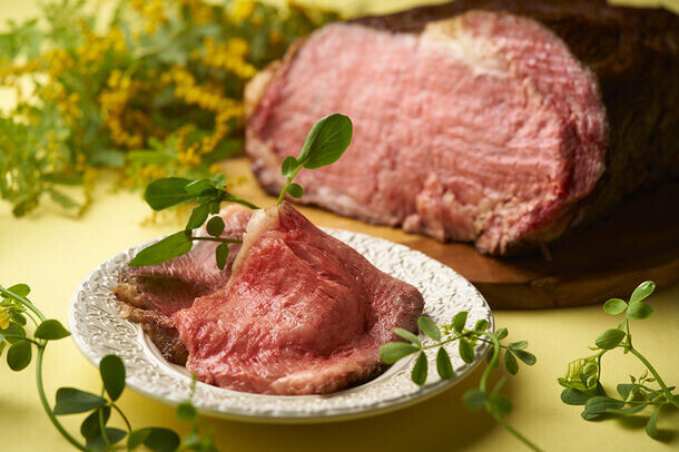 国産牛ローストビーフと春の旬食材満載！「リーベルホテル大阪」のリネーム記念ディナー＆スイーツブッフェが5月31日まで開催！