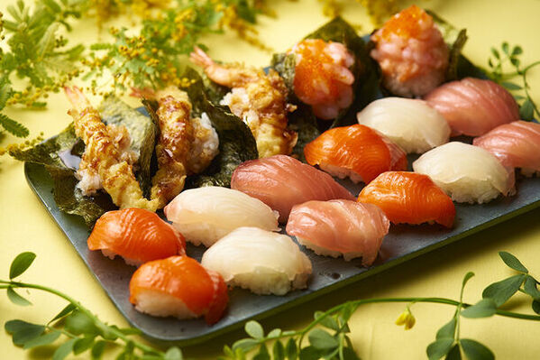 国産牛ローストビーフと春の旬食材満載！「リーベルホテル大阪」のリネーム記念ディナー＆スイーツブッフェが5月31日まで開催！