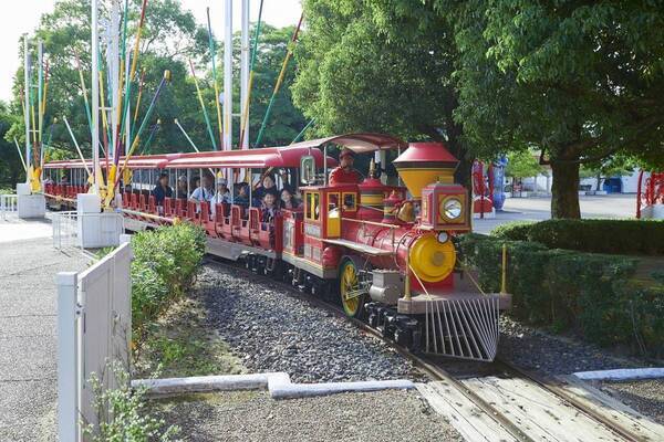 志摩スペイン村×ヤバイＴシャツ屋さん コラボイベントヤバイ志摩スペイン村屋さん～あつまれ！パエリャピーポー～5月13日（月）～6月23日（日）開催！