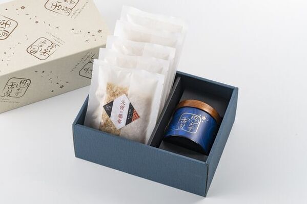 ペットと飼い主の食卓を彩る高級かつお節のセット商品　「饗-もてなし-」「宴-うたげ-」を販売開始