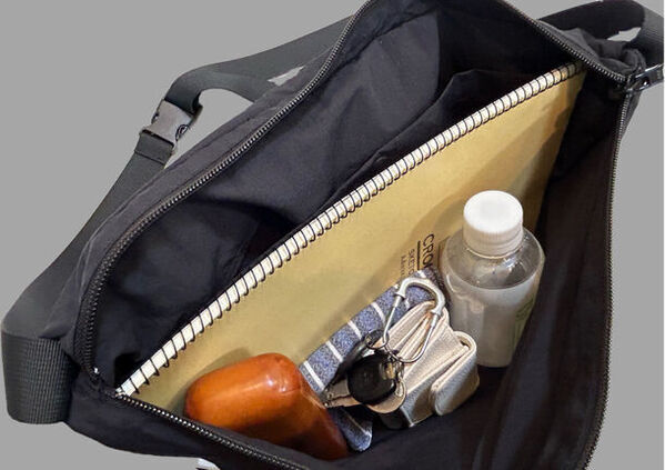 日常の街歩き等を手ぶらで快適に！急な天候の変化でも安心！多機能2WAYコート×バッグ「パッカブル マルチファンクション コート」Makuakeで4/25先行予約販売開始