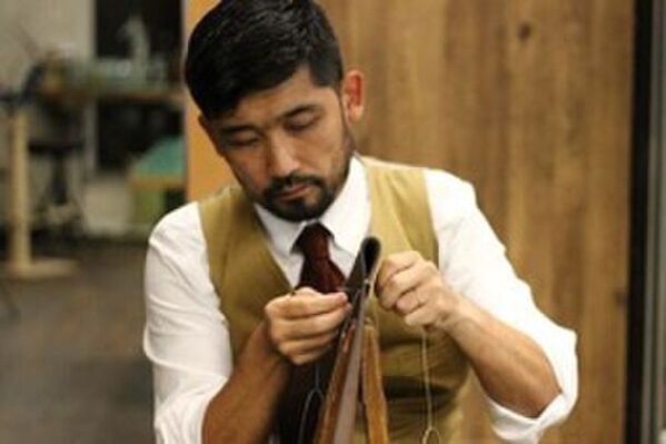 革工房MUNEKAWA、イタリア産レザーを使用した「街でも釣りでも使える」新作ショルダーバッグを販売開始