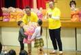 全校児童約460名へカーネーションを贈呈。母の日をテーマにした花育イベントを港区立東町小学校で実施しました。