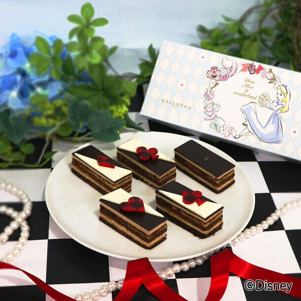 フランス菓子「ダロワイヨ」から「ふしぎの国のアリス」のティーパーティーをテーマにした新作スイーツが登場！5月9日より発売