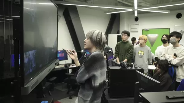 専門学校HAL東京が多機能電子黒板BenQ Boardを導入　～eスポーツチーム HAL Gamingでのコーチングに活用～