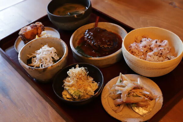 セレクト食器のお買い物とこだわりの食材が楽しめるカフェの複合店「The HARVEST Store & Cafe」が5月9日鎌倉にグランドオープン！