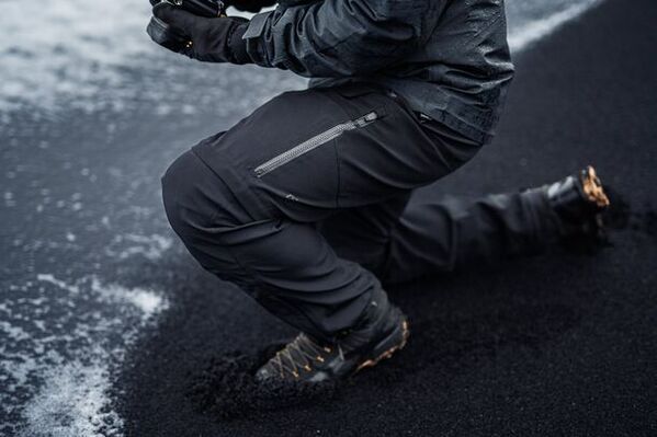 街でもアウトドアでも、そして過酷環境でも大活躍！素材のパイオニアブランドがパンツやシャツなど新作4点を5月8日より予約販売開始！