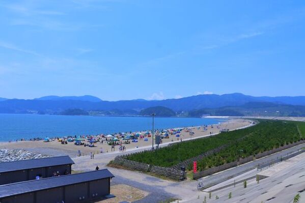 国内14か所の海水浴場・マリーナが国際環境認証「ブルーフラッグ」を取得