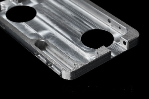 ドイツ・iFデザイン賞受賞のカードサイズキーケースSCHWALTZ『AL-2』が公式ショップにて5月23日販売開始