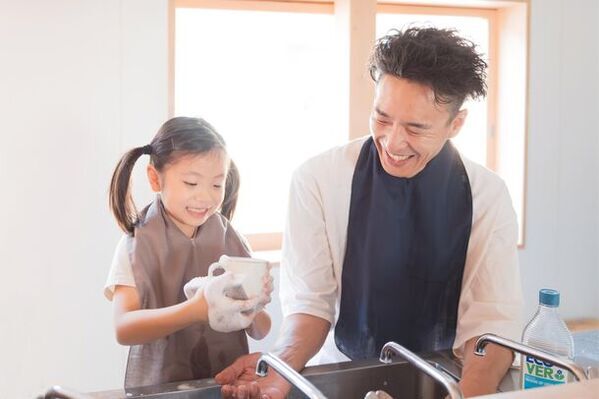 6月6日は家族団らんの日！持ち歩ける2WAYハンカチエプロン『eptenu(R)(えぷてぬ)』を「66家族限定」で6月6日より特別価格にて販売