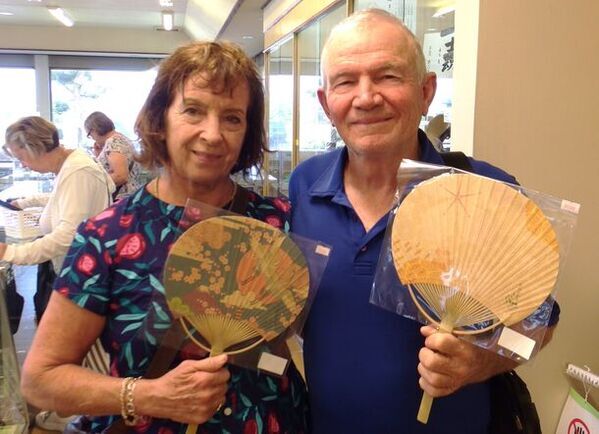 放置竹林の竹を有効活用した竹の紙のうちわが海外から高評価！インバウンド人気で販売数5倍、世界に広がる日本のエコな涼み方